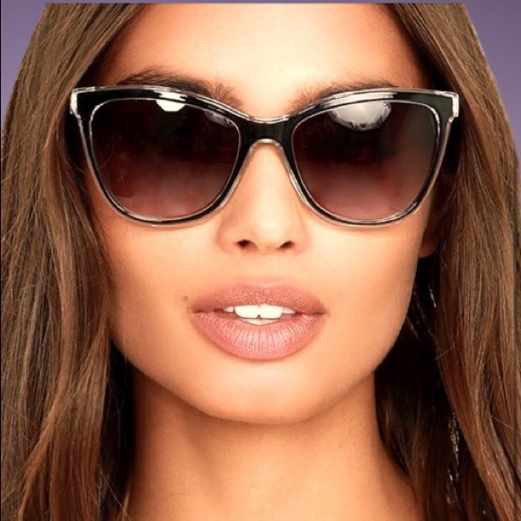 Lulus Accessories - HOST PICK x4 🎉 💗 Lulus Sunglasses